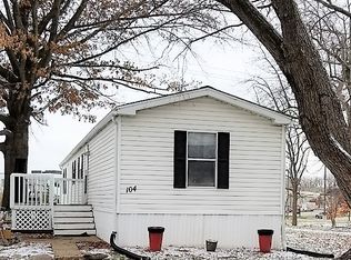 104 Apple Ave, Ames, IA 50010