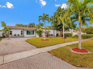 2141 NW 82nd Ter, Sunrise, FL 33322