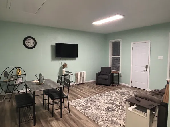 216 W Vincent St, Ligonier, PA