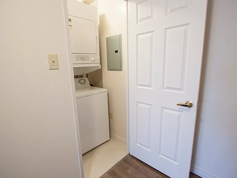 560 Queen St S #411 — Photo 12
