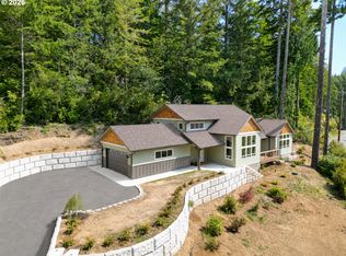 84619 E Lake Dr, Florence, OR 97439