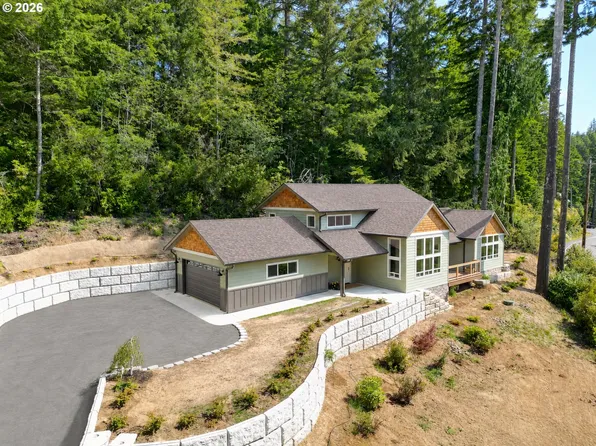 84619 E Lake Dr, Florence, OR 97439