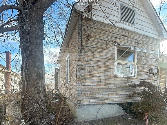 2nd image of 404 S Thomas St