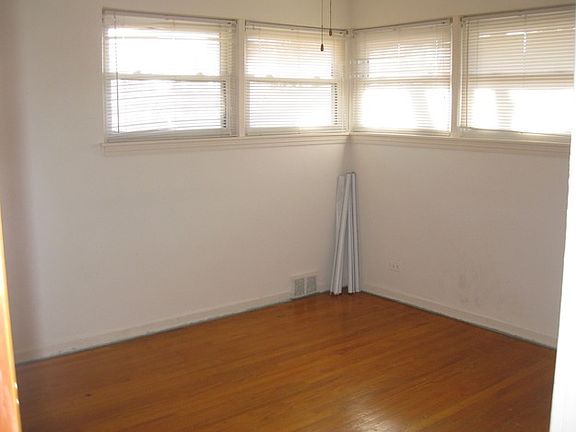 4th image of 5037 Birchwood Ave