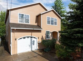 8517 NE Brazee St, Portland, OR 97220