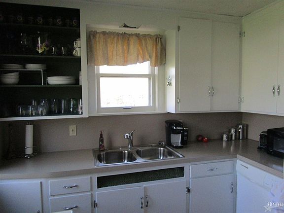 4th image of 1218 Woodward Ave