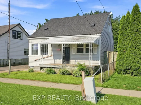 225 Grantham Ave, Saint Catharines, ON L2M 4Z2