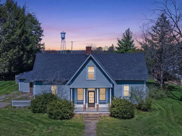 122 W Sandusky St, Fredericktown, OH 43019