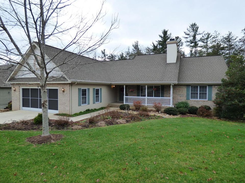 1st image of 10 Castlebridge Ln