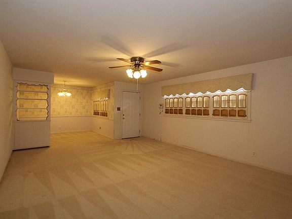 3rd image of 1005 Avenue G