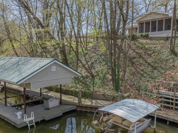 4869 Timberline Ct, Monticello, IN 47960