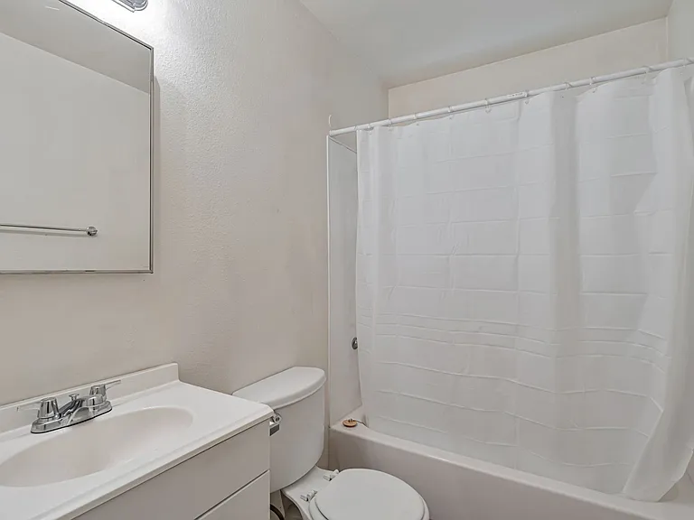 360 N Calaveras St #1 — Photo 19