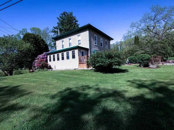 9208 S Lake Rd, Espyville, PA 16424