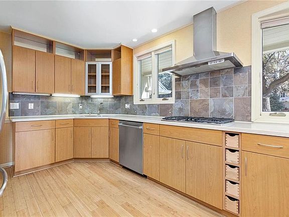 5th image of 6430 Willow Ln