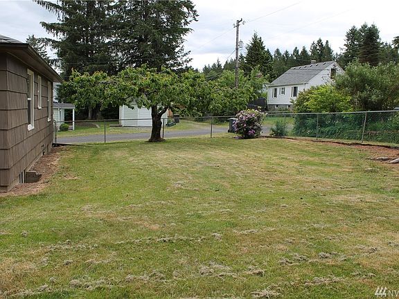 Check out this HUGE full-fenced back yard!