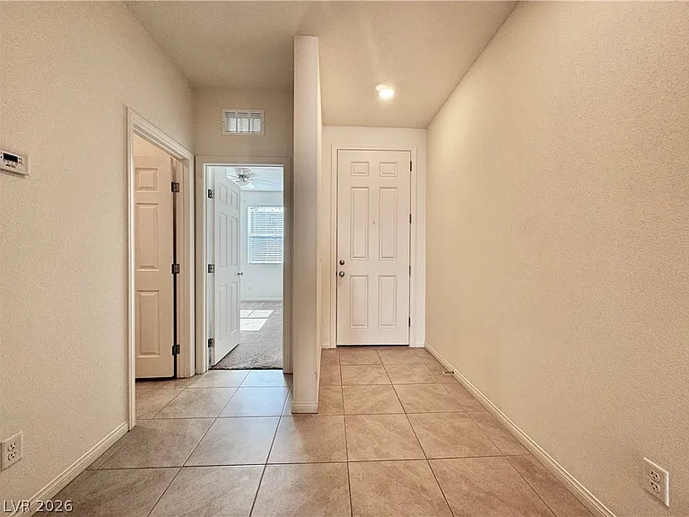 9021 Lucky Crest St — Photo 4