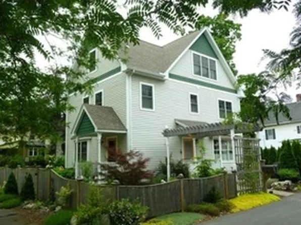 25 Hancock St, Northampton, MA 01060