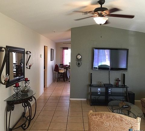 4th image of 181 W Dennis Ct