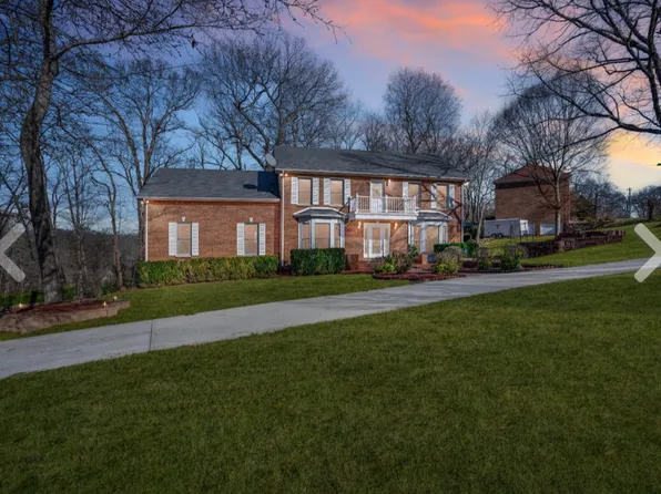 2703 Wakefield Dr, Clarksville, TN 37043