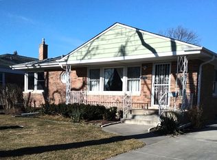6852 W Keeney St, Niles, IL