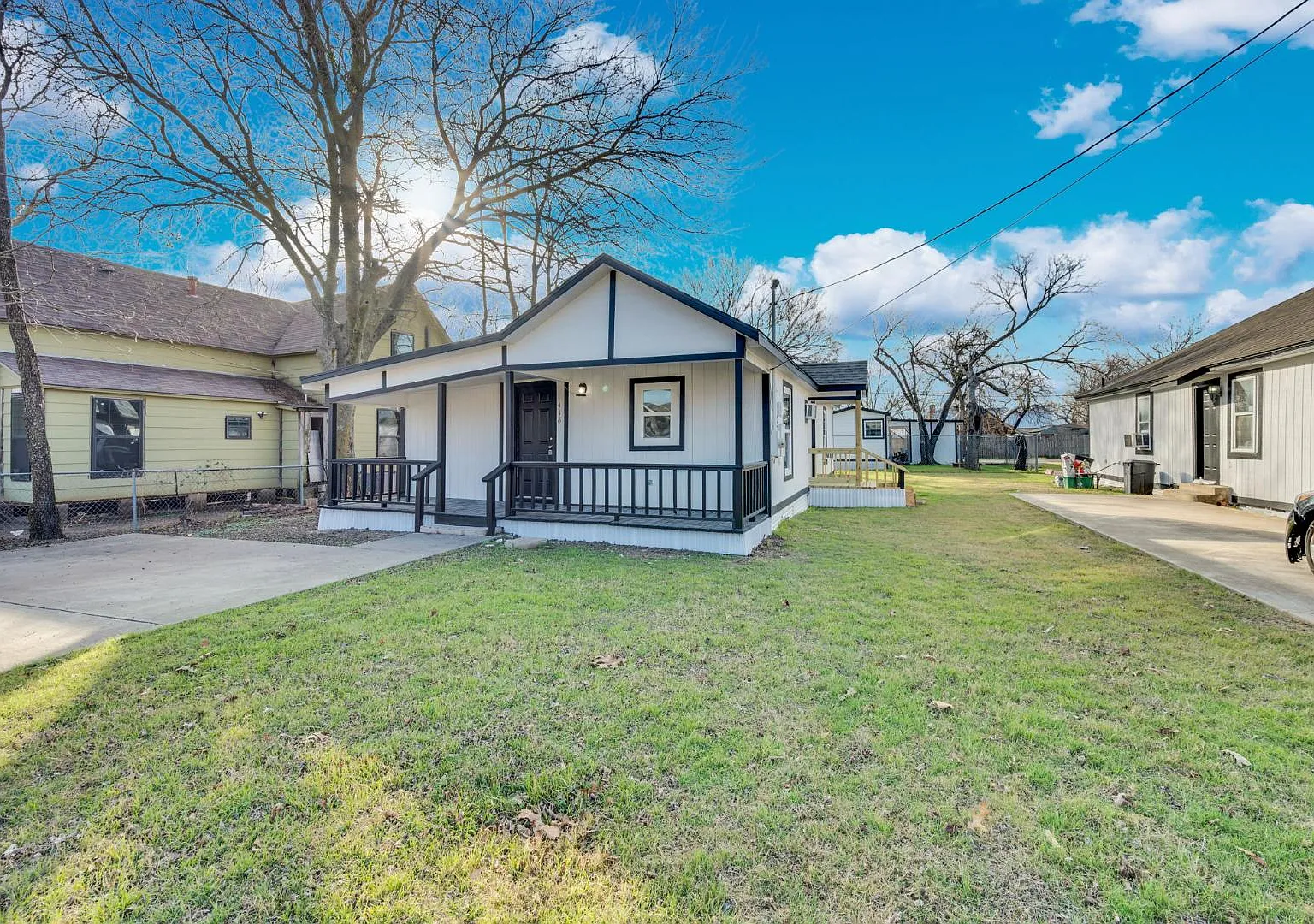 418 E Ave F - 416 E Ave F — Photo 3