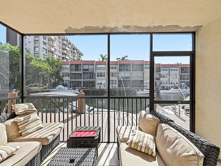 777 E Federal Hwy #101 — Photo 14