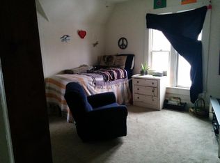 491 Laurel St, Elgin, IL 60120