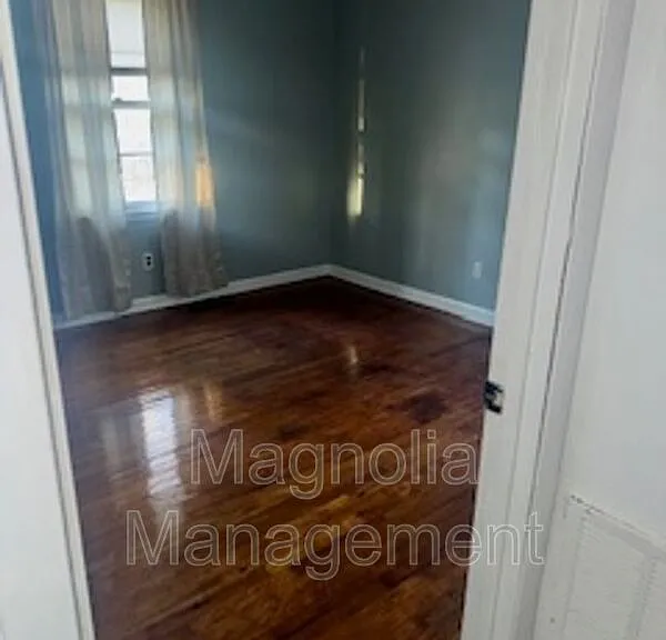 471 Shephard Rd — Photo 2