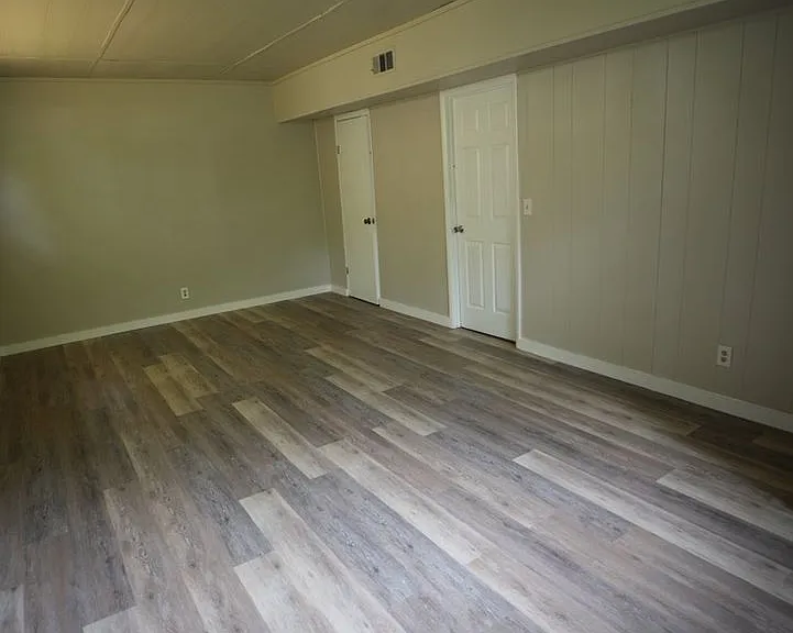 922 Henry Ct SW — Photo 22