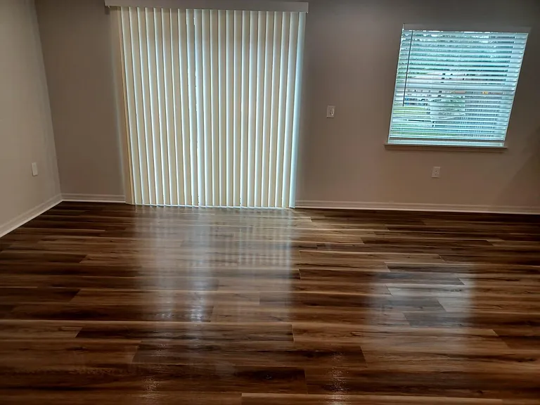 316 Finley Ave — Photo 3