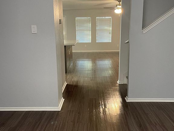 5th image of 2707 Gold Hill Dr