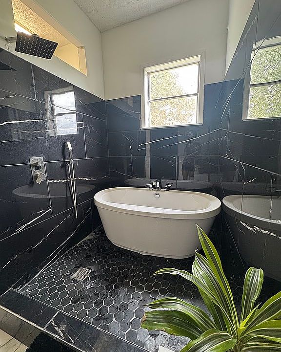 1st image of 44 Clark Rd