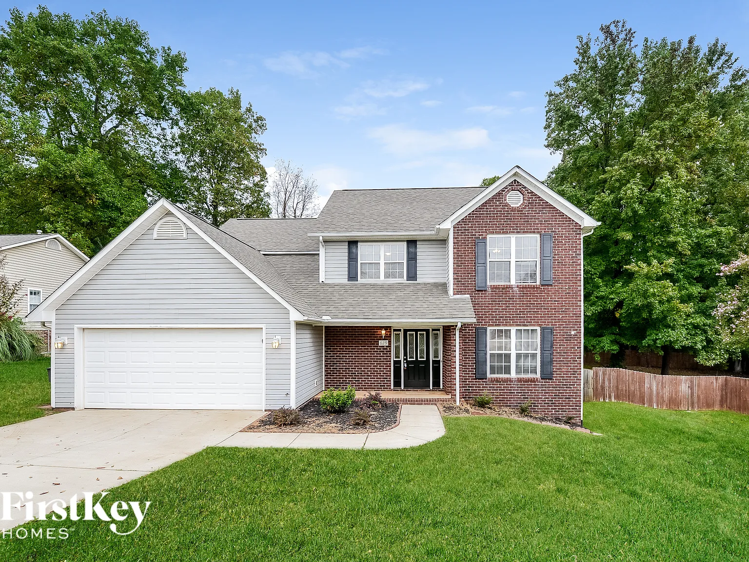 3 bed, 2.5 bath, 1958 sqft, $2,405 — Photo 1