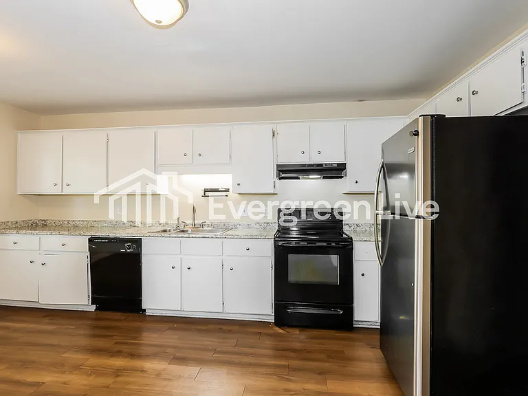 131 Driftwood Cir — Photo 3