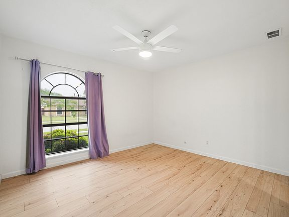 4th image of 5161 Bartlett Dr