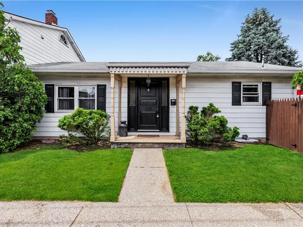 760 Carldon St, Allentown, PA 18103
