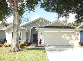 566 Carrigan Woods Trl, Oviedo, FL 32765