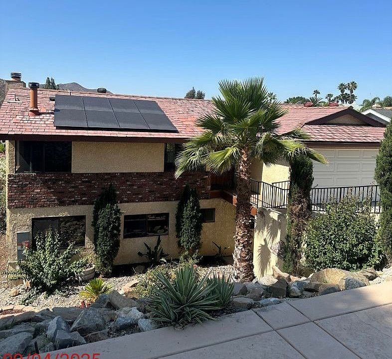 1st image of 22551 Canyon Lake Dr S