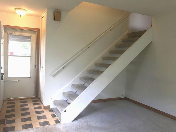 2nd image of 15 Wildwood Ln #H
