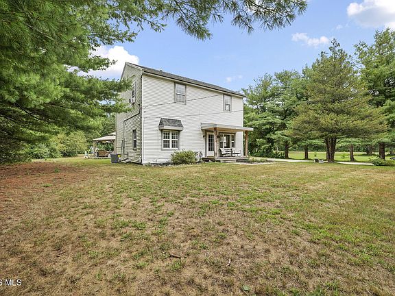4th image of 3725 Eber Rd