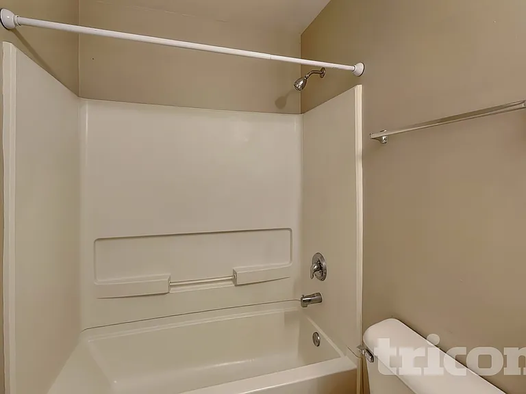 8007 Shady Oak Rd — Photo 8