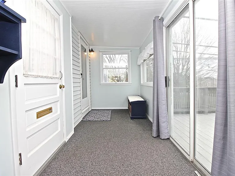 139 Coggeshall Ave — Photo 42