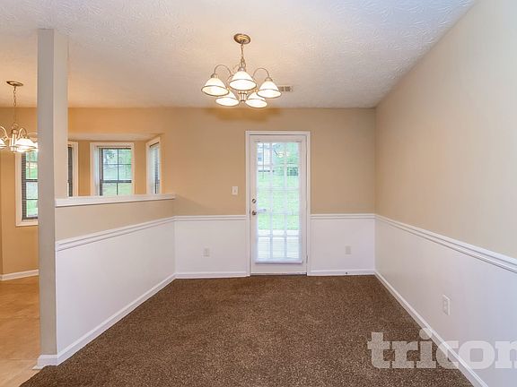 5th image of 134 Belair Trl