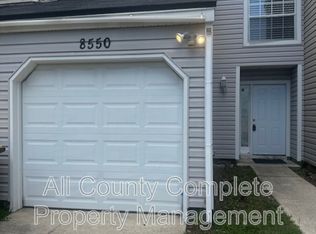 8550 Sturbridge Cir W, Jacksonville, FL 32244