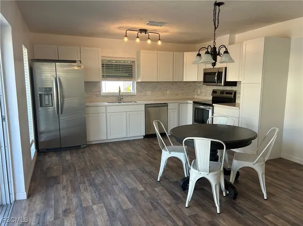 1165 Palm Ave APT 5C, North Fort Myers, FL 33903