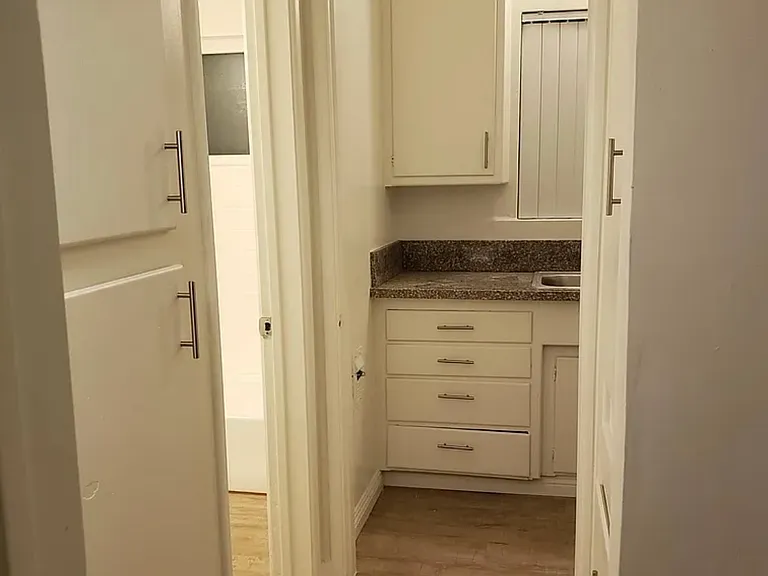 Penn Apartments — Photo 22