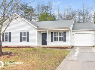 215 Kinnley Ct, Greensboro, NC 27455