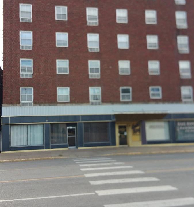1st image of 217 W Ash St APT 202