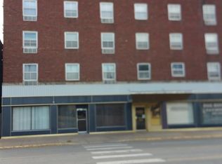 217 W Ash St APT 202, Salina, KS 67401