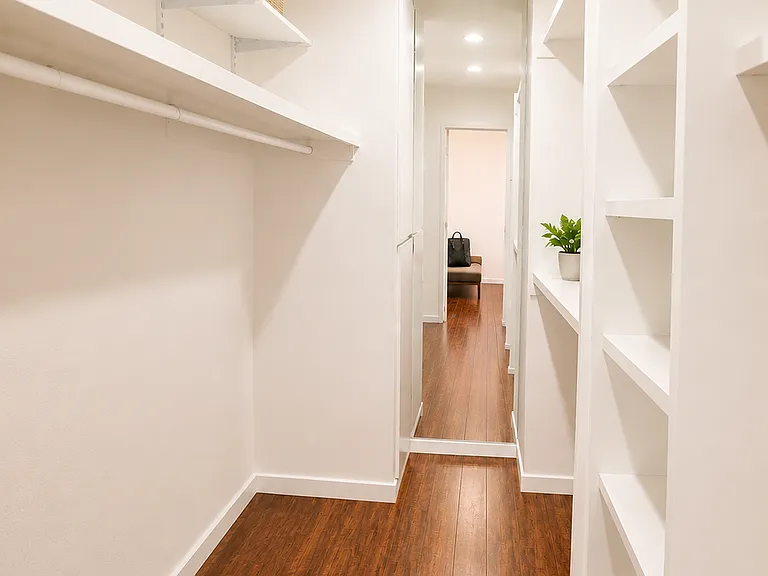 1351 N Orange Dr #109 — Photo 10